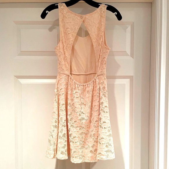 Free People Lace Dress 🎉HostPick🎉 - Picture 2 of 5